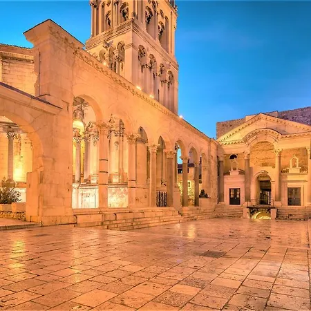 The Diocletian Collection بيت ضيافة 4*